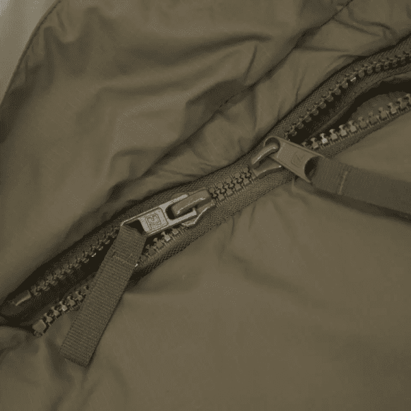 Zoom bild av Carinthia Survival One Sovsäck Vinter