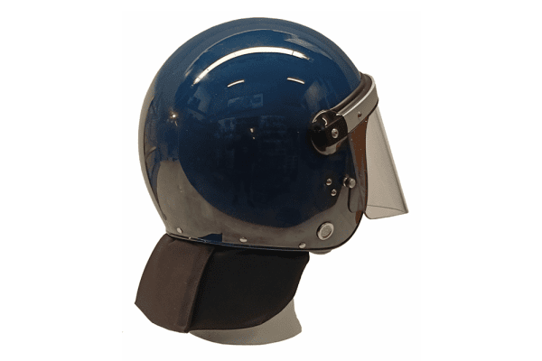 Zoom bild av C.P.E Kravallhjälm Ordningsvakt