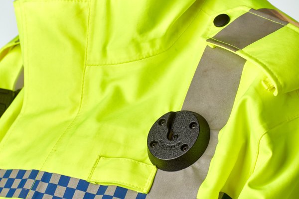 Zoom bild av Klick Fast Screw-to-Fit Dock - Peter Jones