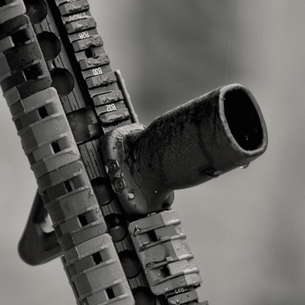 Zoom bild av Magpul RVG Rail Vertical Grip